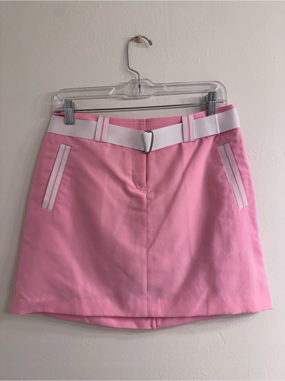 Izod Pink and White Golf Skort with Belt